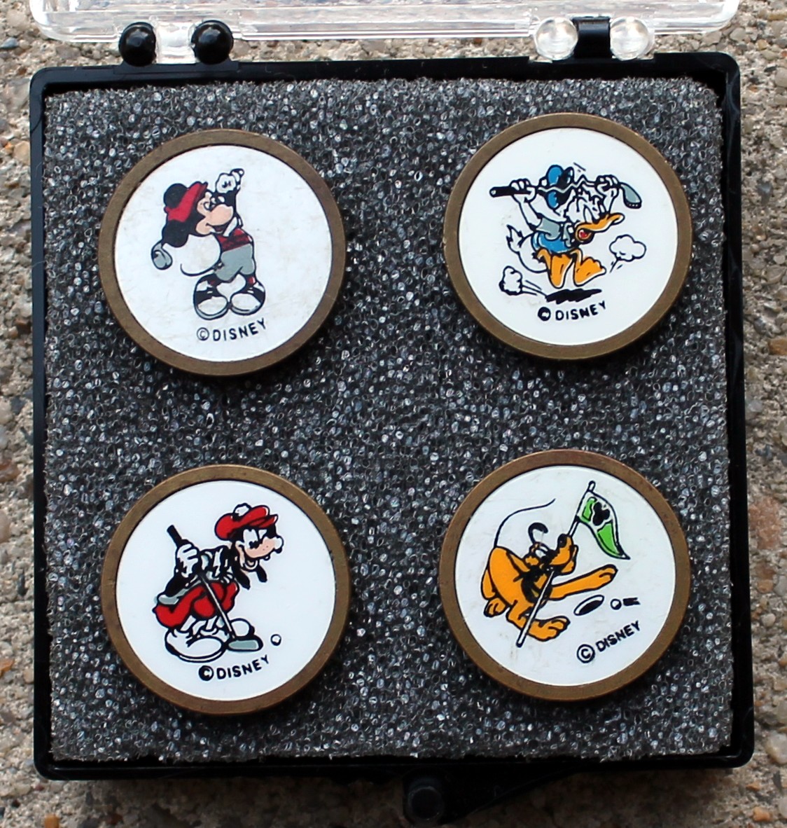 COOL WALT DISNEY 4 GOLF BALL MARKER SET MICKEY GOOFY PLUTO w/ ANGRY